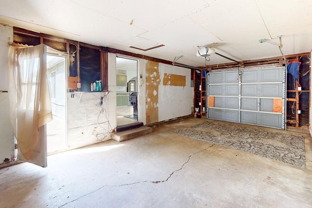 1906 Chapman Ave, Olivehurst, CA 95961