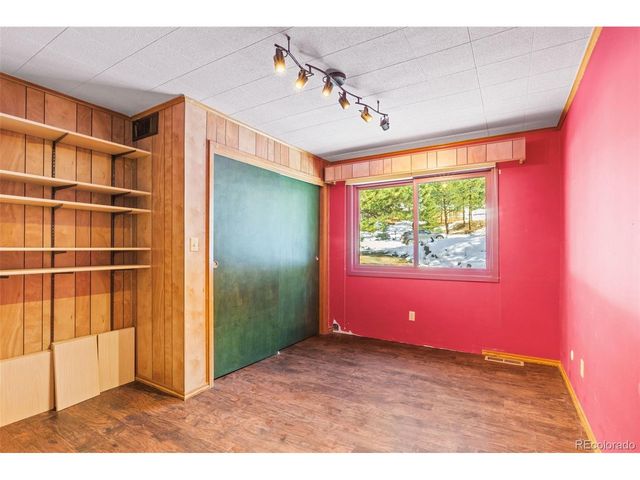 746 Bow Mountain Rd, Boulder, CO 80304