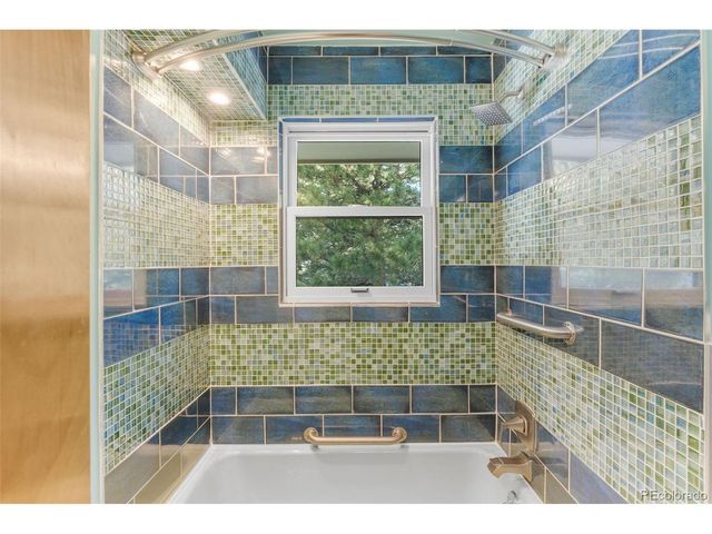 746 Bow Mountain Rd, Boulder, CO 80304