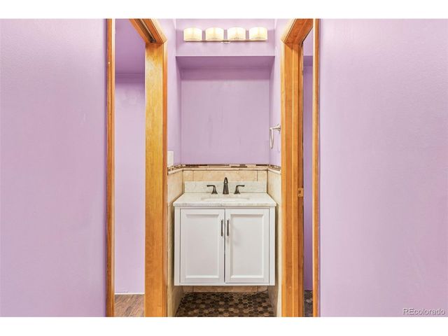 746 Bow Mountain Rd, Boulder, CO 80304