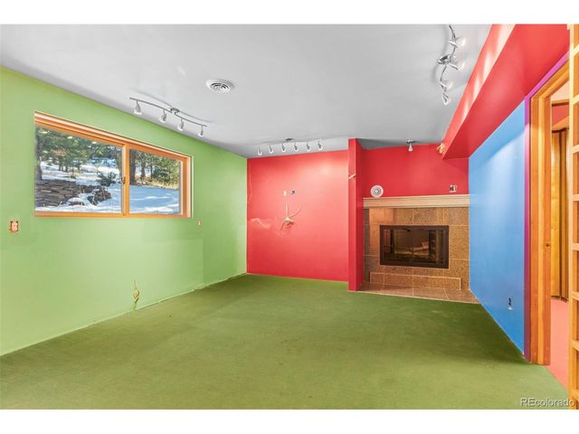 746 Bow Mountain Rd, Boulder, CO 80304