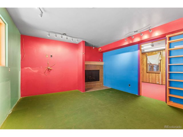 746 Bow Mountain Rd, Boulder, CO 80304