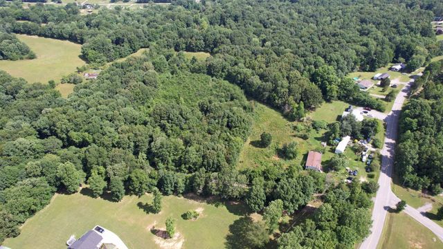 4368 Old Metal Rd, Palmyra, TN 37142