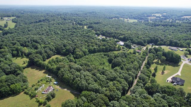 4368 Old Metal Rd, Palmyra, TN 37142