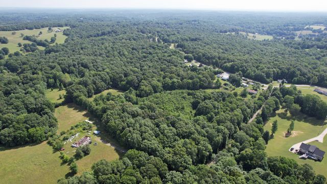4368 Old Metal Rd, Palmyra, TN 37142
