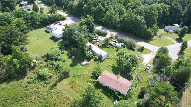 4368 Old Metal Rd, Palmyra, TN 37142