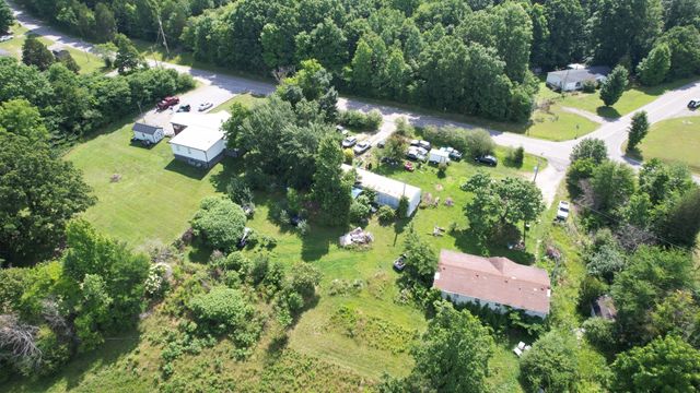 4368 Old Metal Rd, Palmyra, TN 37142