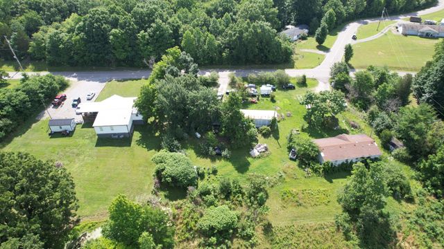 4368 Old Metal Rd, Palmyra, TN 37142