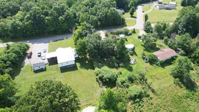 4368 Old Metal Rd, Palmyra, TN 37142