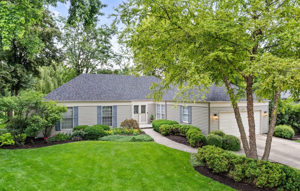 1493 Sandy Hook Street, Wheaton, IL 60189
