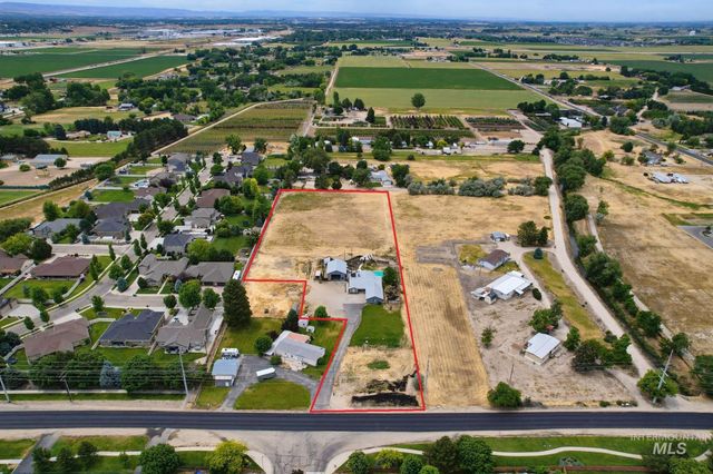 1299 N Black Cat Rd, Meridian, ID 83642