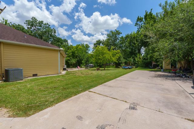 2106 Bertrand Street, Houston, TX 77093