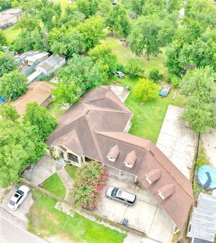2106 Bertrand Street, Houston, TX 77093