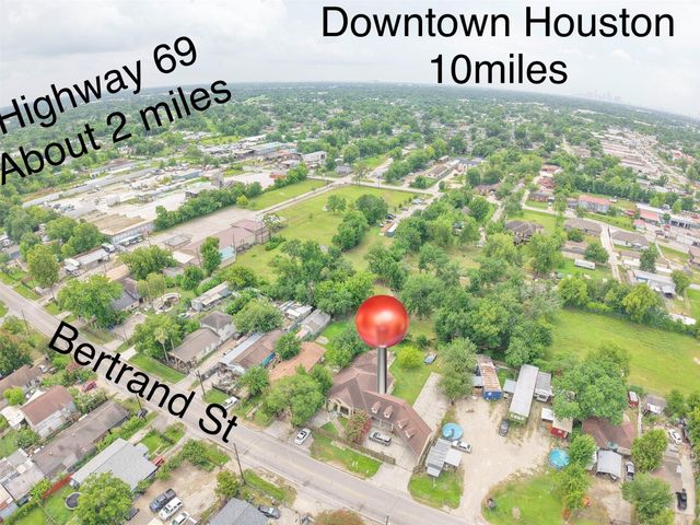 2106 Bertrand Street, Houston, TX 77093