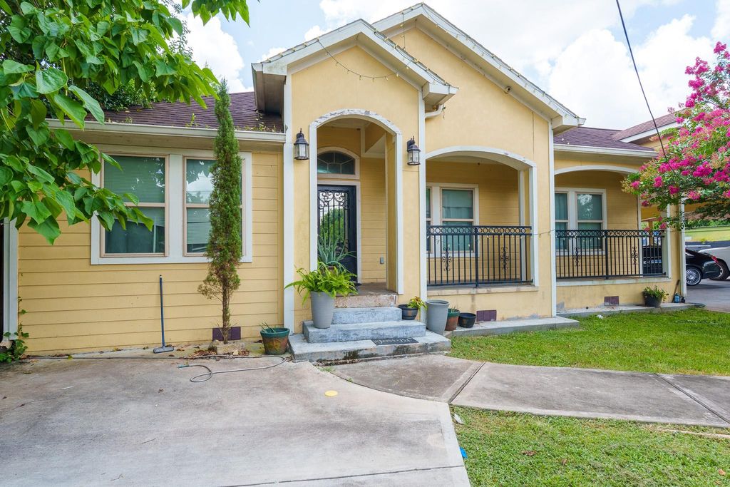 2106 Bertrand Street, Houston, TX 77093