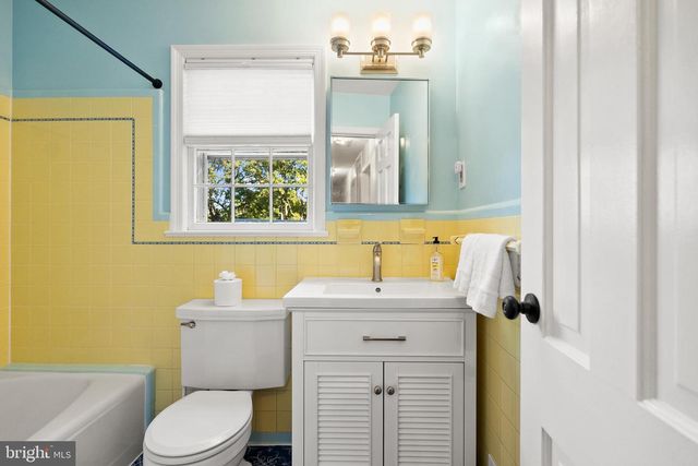 205 VASSAR PL, Alexandria, VA 22314
