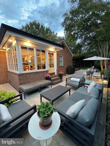 205 VASSAR PL, Alexandria, VA 22314