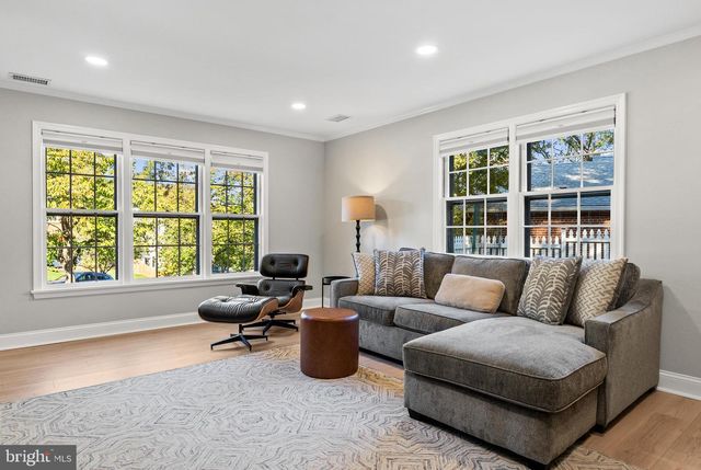 205 VASSAR PL, Alexandria, VA 22314