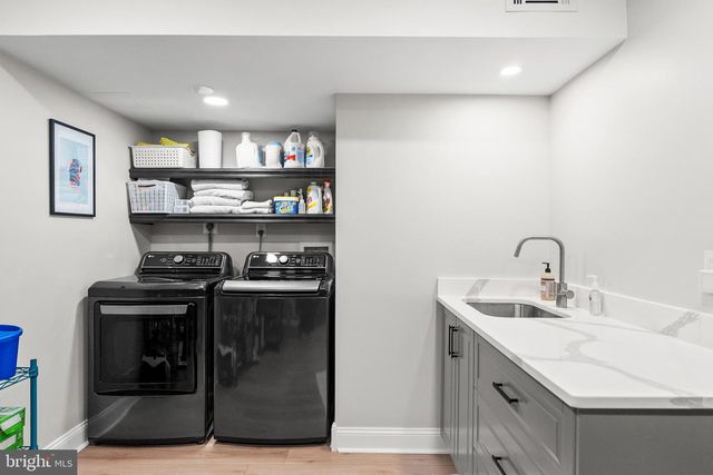 205 VASSAR PL, Alexandria, VA 22314