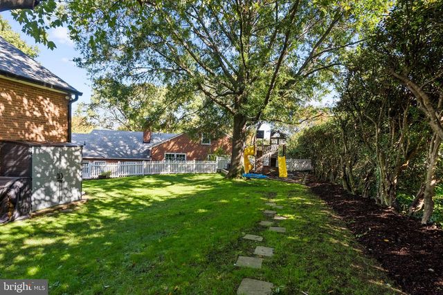 205 VASSAR PL, Alexandria, VA 22314