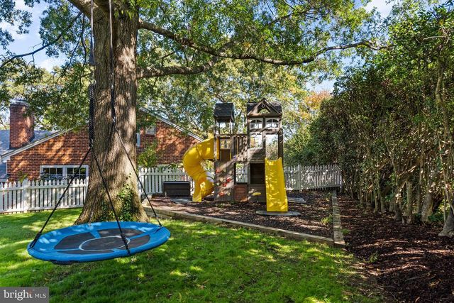 205 VASSAR PL, Alexandria, VA 22314
