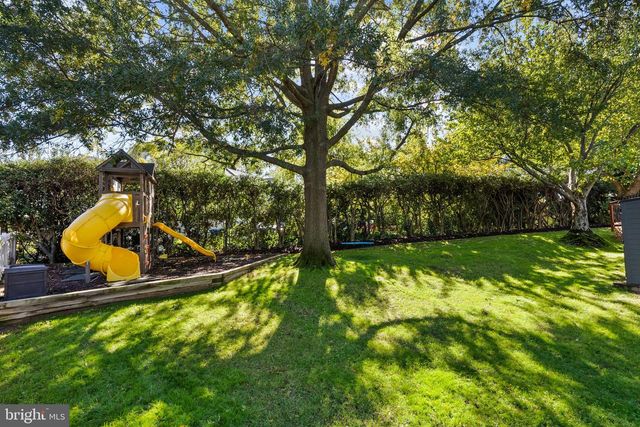 205 VASSAR PL, Alexandria, VA 22314
