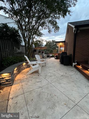 205 VASSAR PL, Alexandria, VA 22314