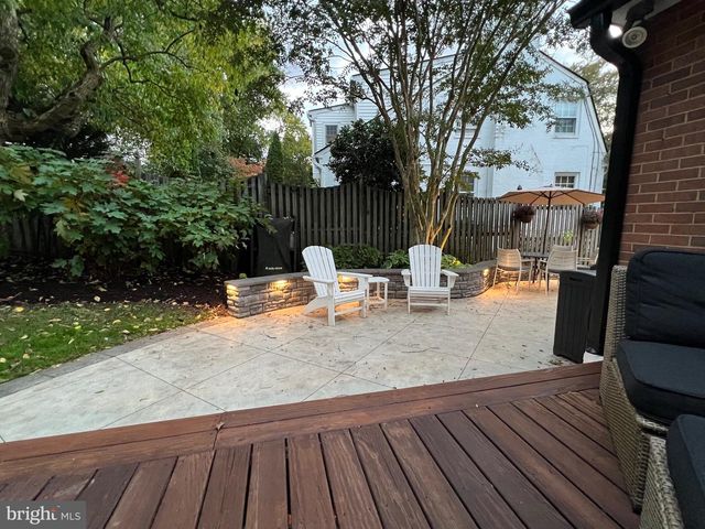 205 VASSAR PL, Alexandria, VA 22314