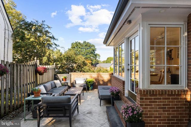 205 VASSAR PL, Alexandria, VA 22314