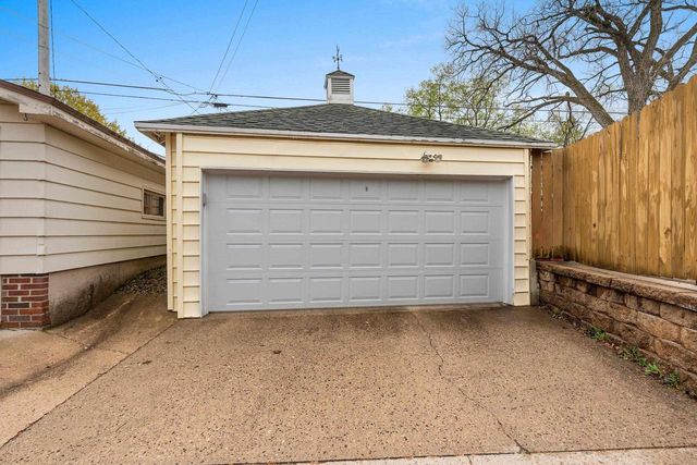518 PROSPECT AVENUE, Portage, WI 53901