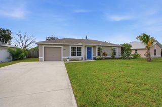 674 SW LAKEHURST Drive, Port St. Lucie, FL 34983