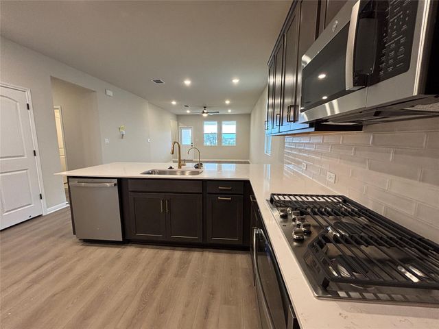 181 Crater Lake DR, Dripping Springs, TX 78620