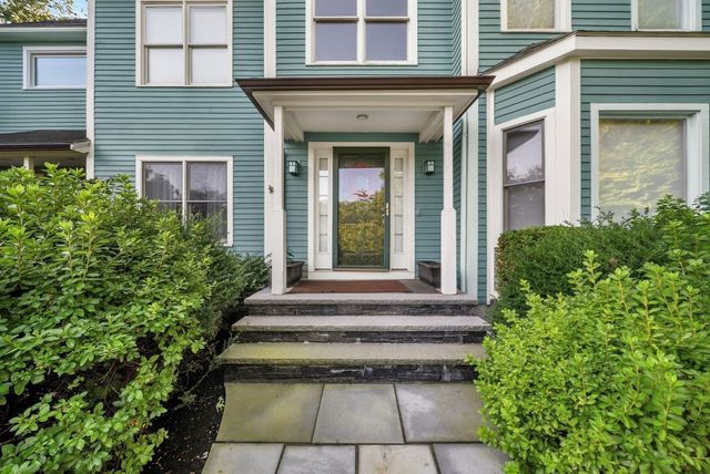 48 Homsy Lane, Needham, MA 02494