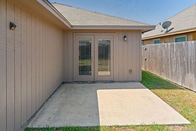 3010 Besterio, Corpus Christi, TX 78415