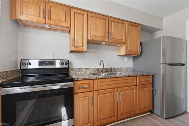 9312 Willow TER, Norfolk, VA 23503