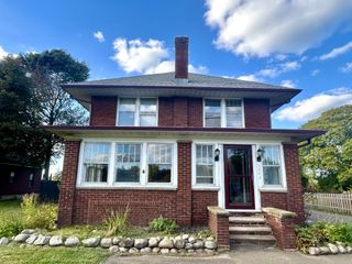 3942 W RIDGE Road, Erie, PA 16506