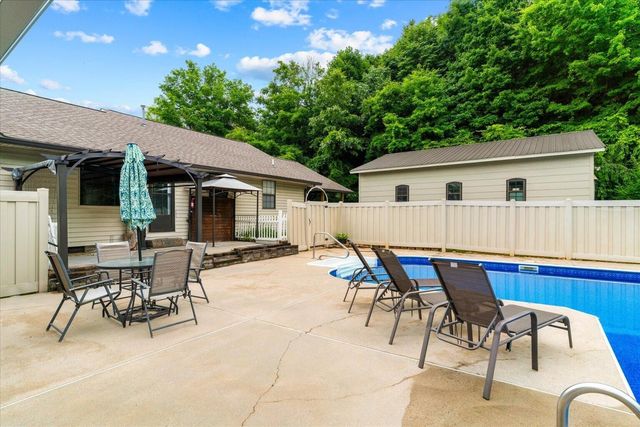 122 Nash Drive, Athens, TN 37303