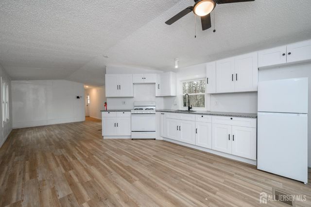 448 Evergreen Road, Millville, NJ 08332