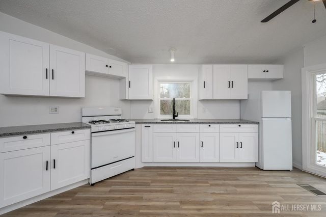 448 Evergreen Road, Millville, NJ 08332