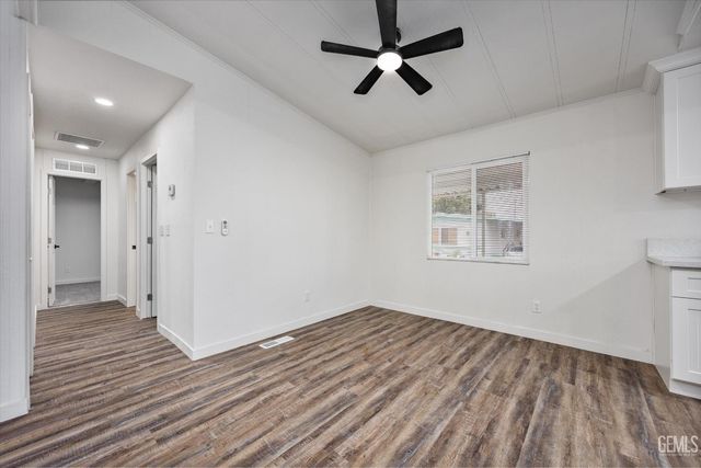 294 Florence Lane, Bakersfield, CA 93308