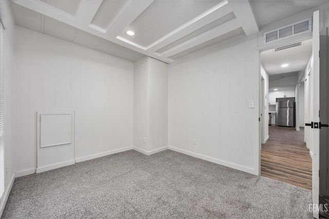 294 Florence Lane, Bakersfield, CA 93308