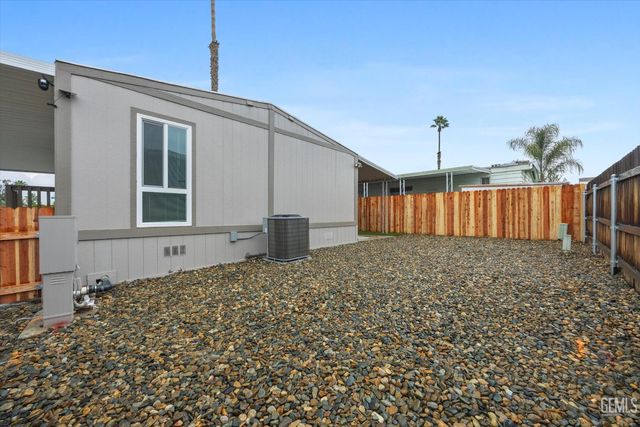 294 Florence Lane, Bakersfield, CA 93308