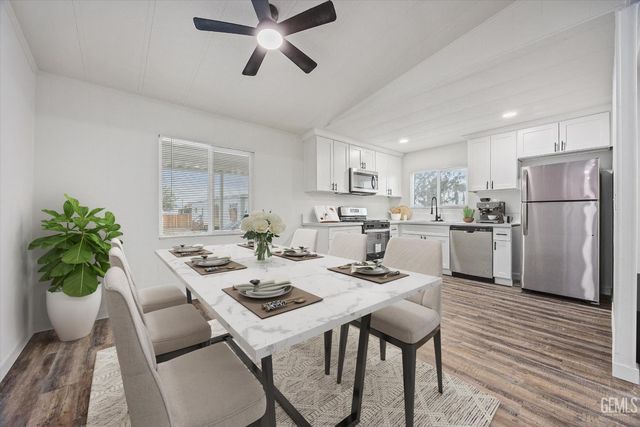 294 Florence Lane, Bakersfield, CA 93308