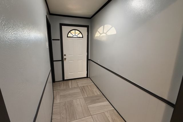 920 Crockett Street, Midlothian, TX 76065