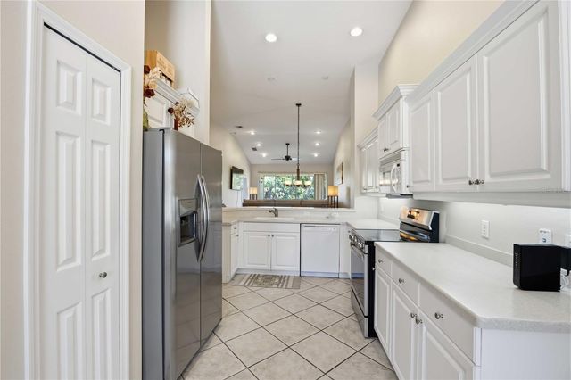 5629 KEY LARGO COURT B06, Bradenton, FL 34203