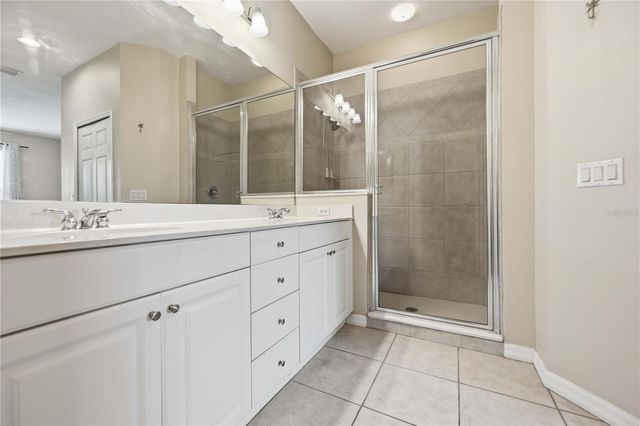 5629 KEY LARGO COURT B06, Bradenton, FL 34203