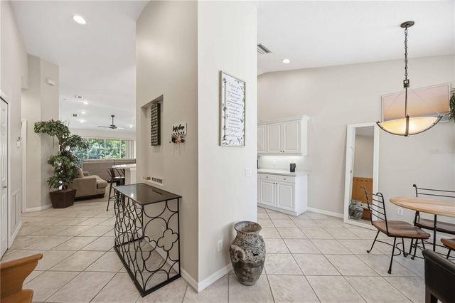 5629 KEY LARGO COURT B06, Bradenton, FL 34203