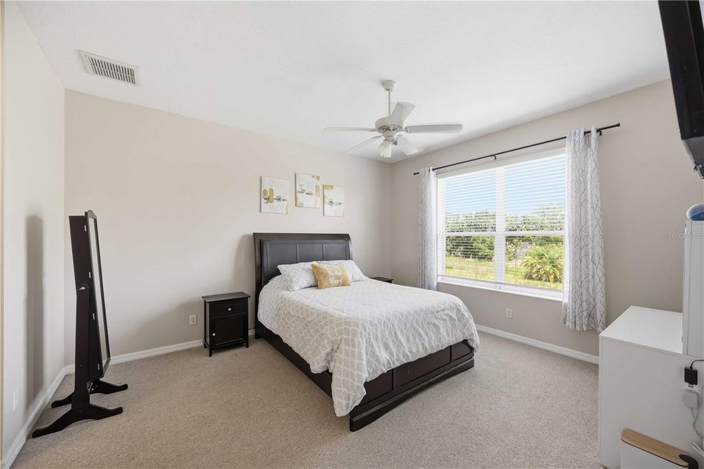 Image 23 of property listing at 5629 KEY LARGO COURT B06, Bradenton, FL 34203