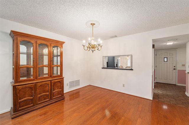 2064 SE 37TH COURT CIRCLE, Ocala, FL 34471