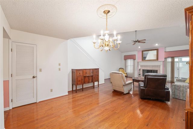 2064 SE 37TH COURT CIRCLE, Ocala, FL 34471